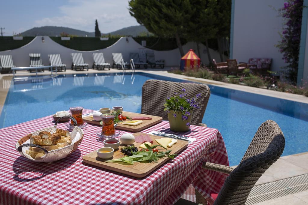 Istanbul Hotel Bodrum Türkbükü Esterno foto