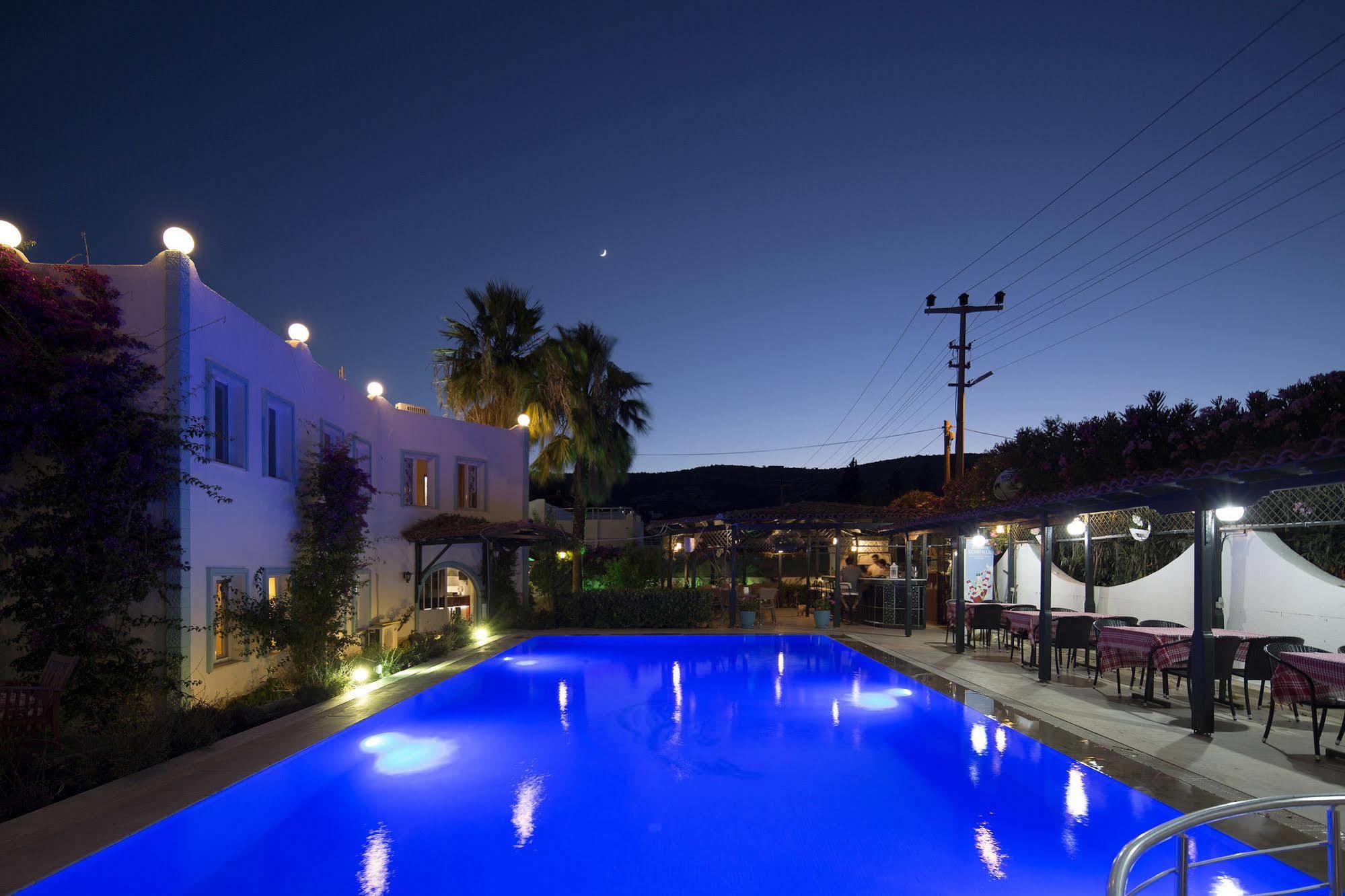 Istanbul Hotel Bodrum Türkbükü Esterno foto
